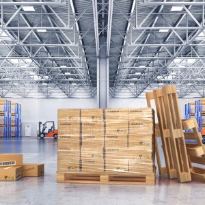 Behältermanagement - Paletten in Fabrikhalle